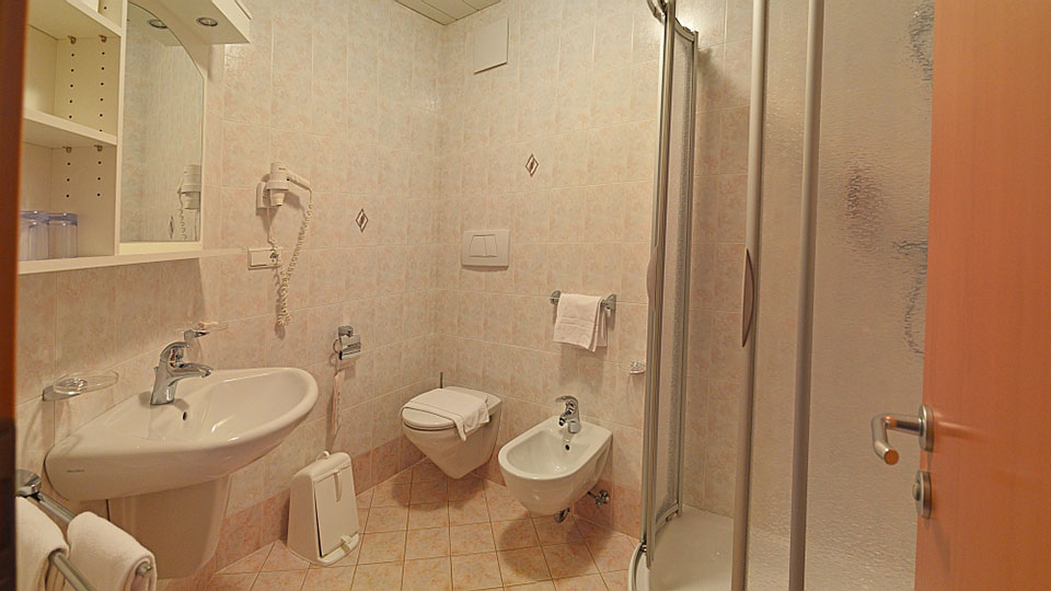 Stanza matrimoniale Seekofel - Bagno